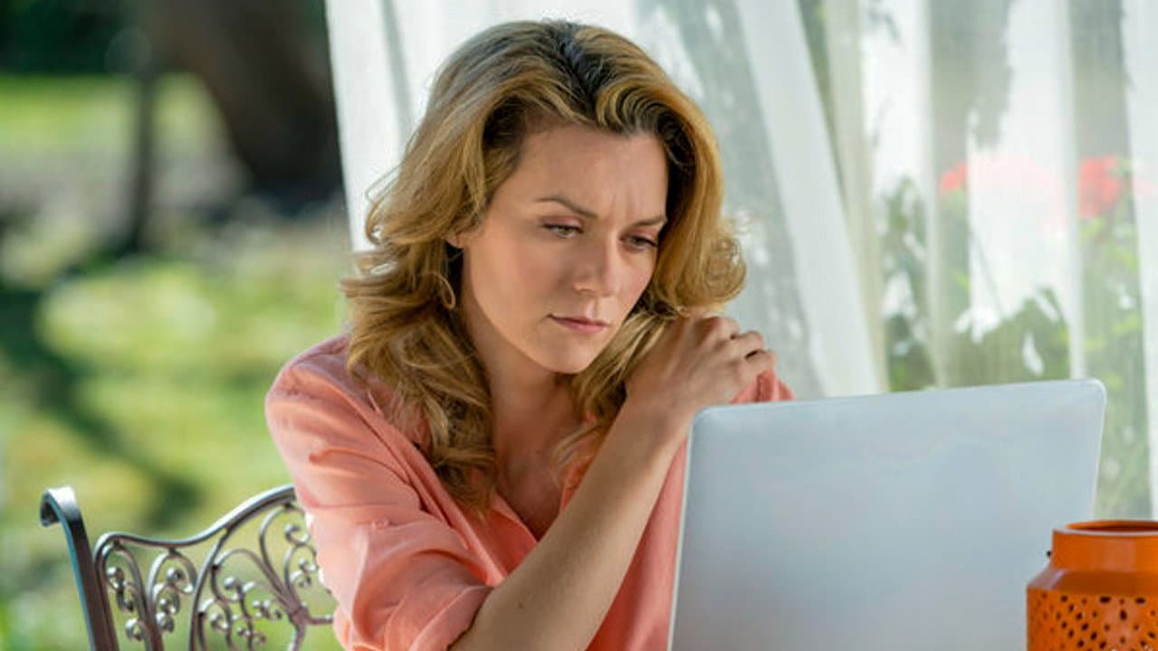 Summer Villa still 3