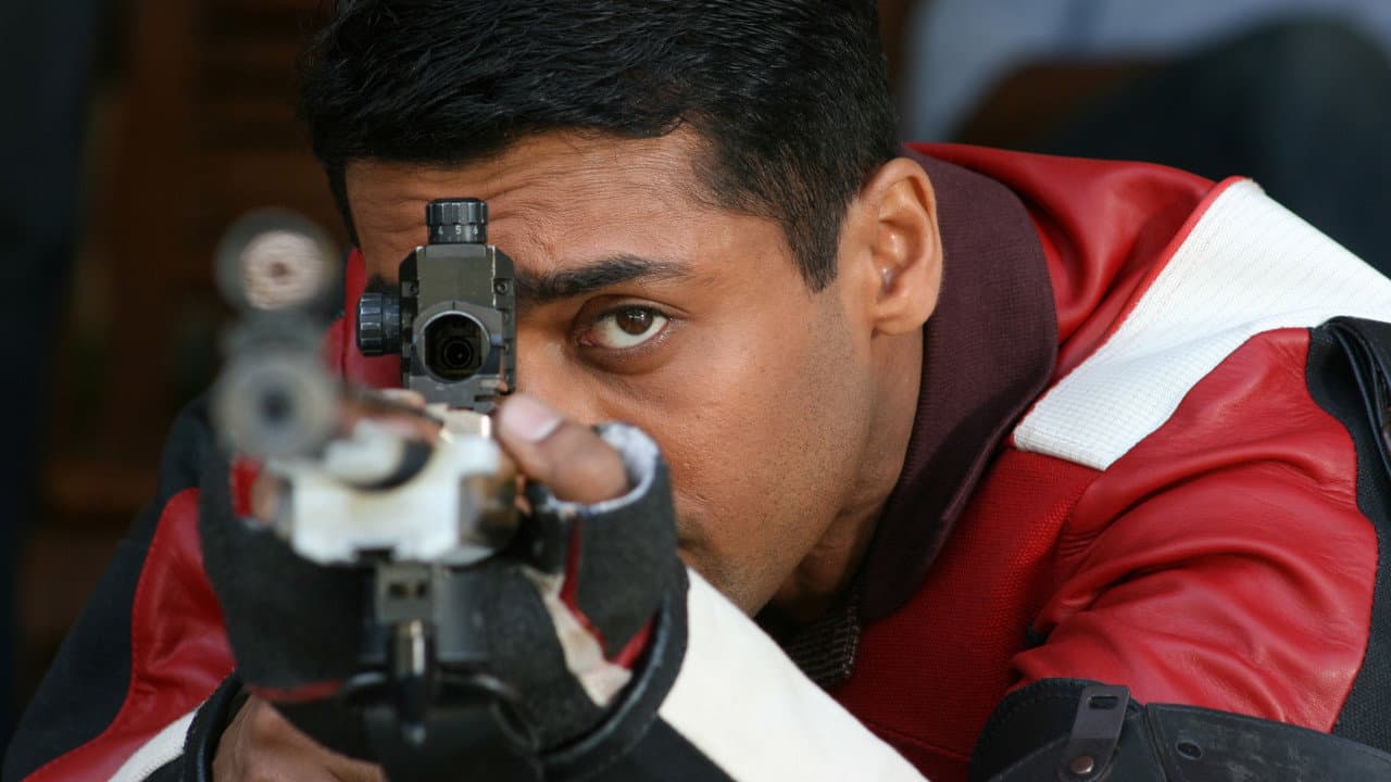 Vaaranam Aayiram Review: A Poetic Life Journey still 5