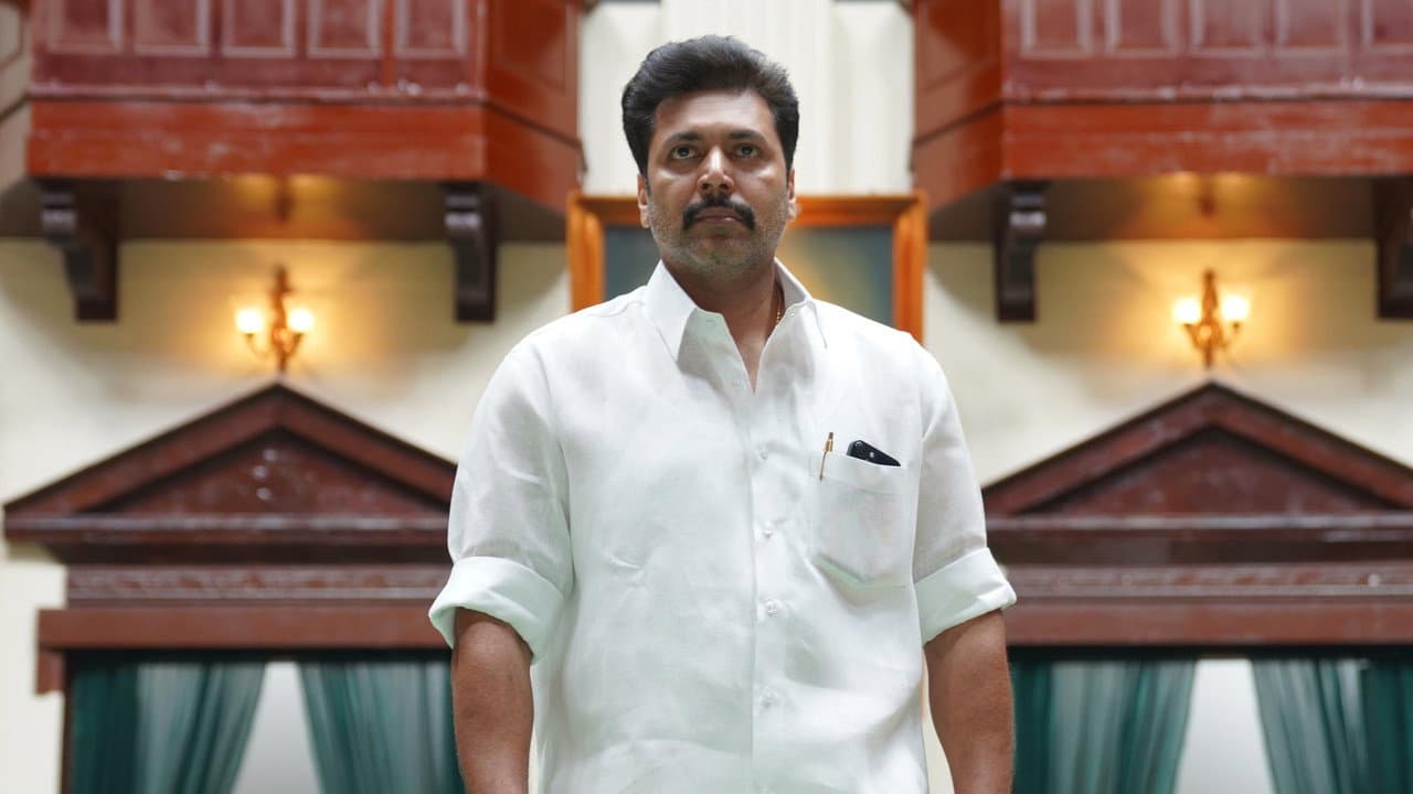 Karathey Babu still 8