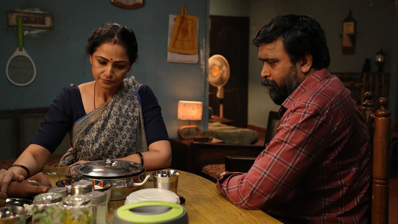 Tourist Family Review: A Chaotic Comedy Masterpiece? still 7