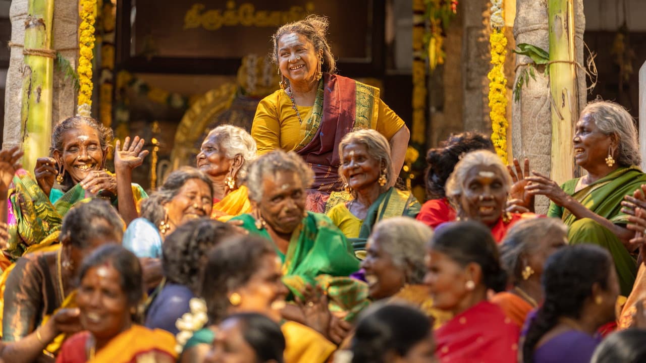A Poignant Look at Aging: Thaai Kizhavi Review still 6