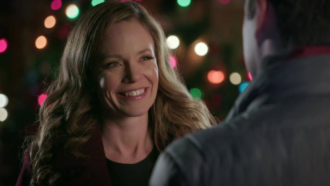 Check Inn to Christmas still 8