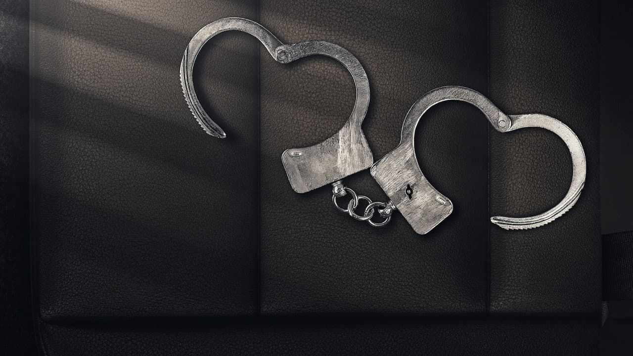 Jailbreak: Love on the Run still 2