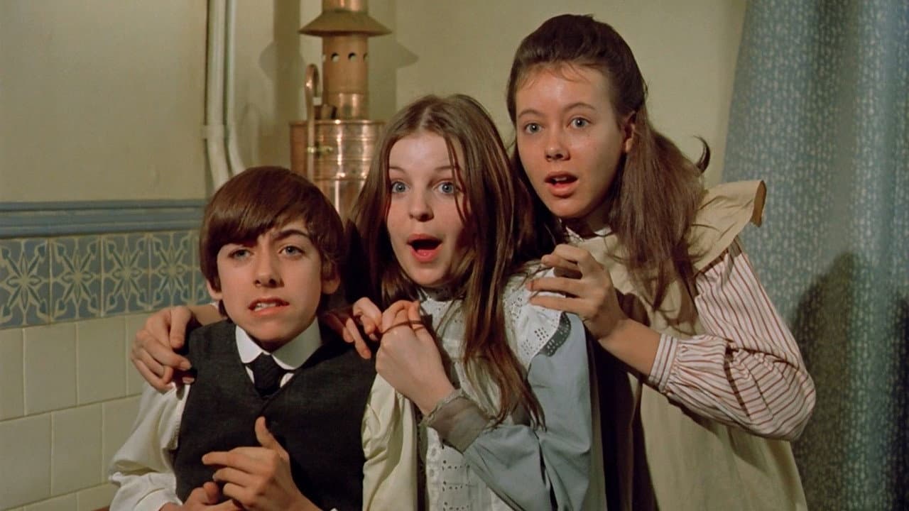 The Railway Children still 3