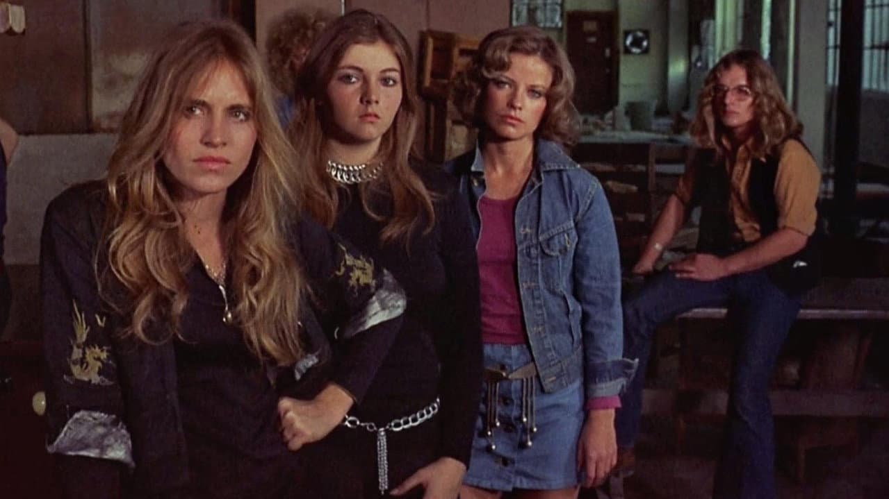 Switchblade Sisters still 3