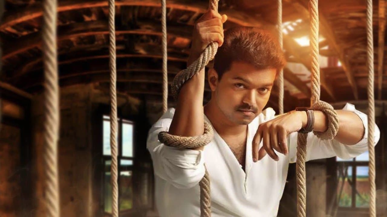 Kaththi still 1