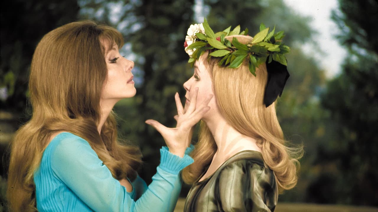 The Vampire Lovers still 2