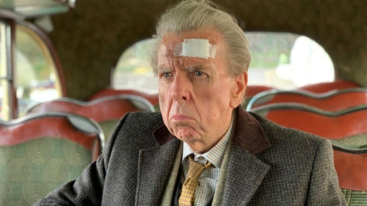 The Last Bus still 4